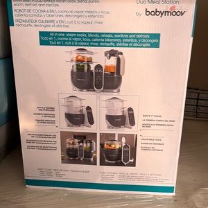 Babymoov all in one steam cooks, blends, sterilize and defrost. Brand new in box